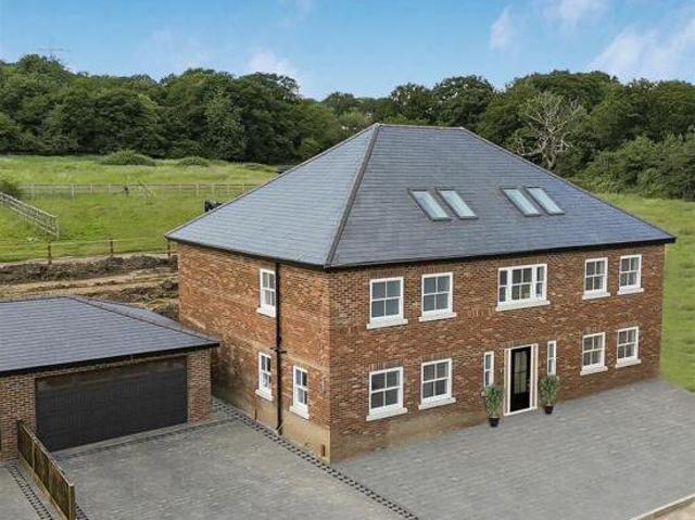 House for sale in Ivy Chimneys, Epping