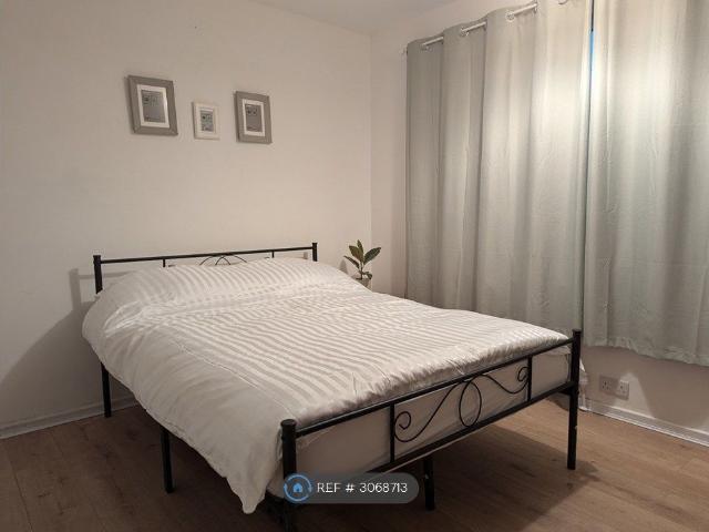 Apartment for rent in Gledhow Park, Leeds