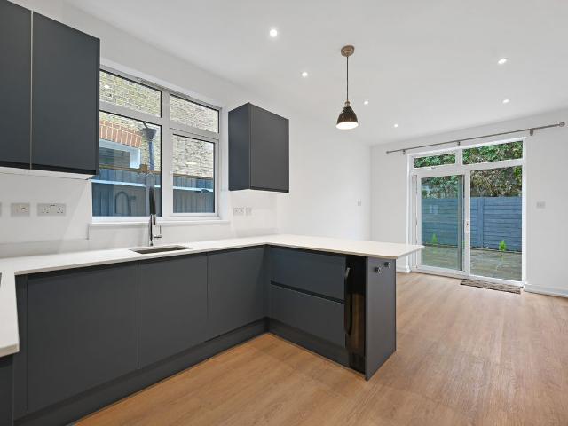 House for rent in London Borough of Ealing, Greater London