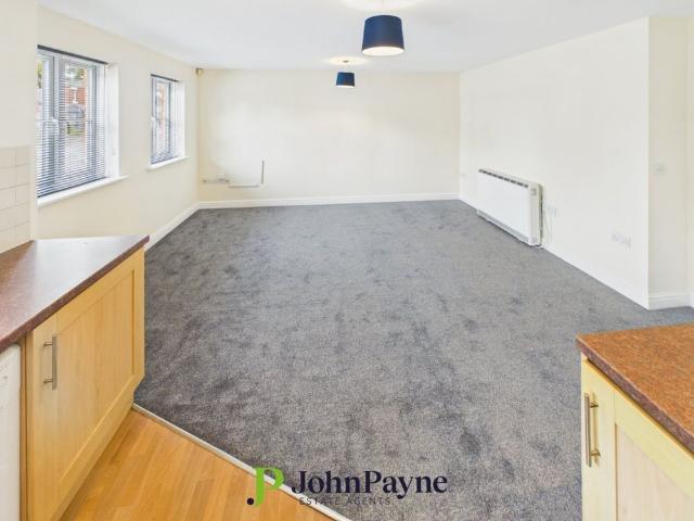 Apartment for rent in Overslade, New Bilton