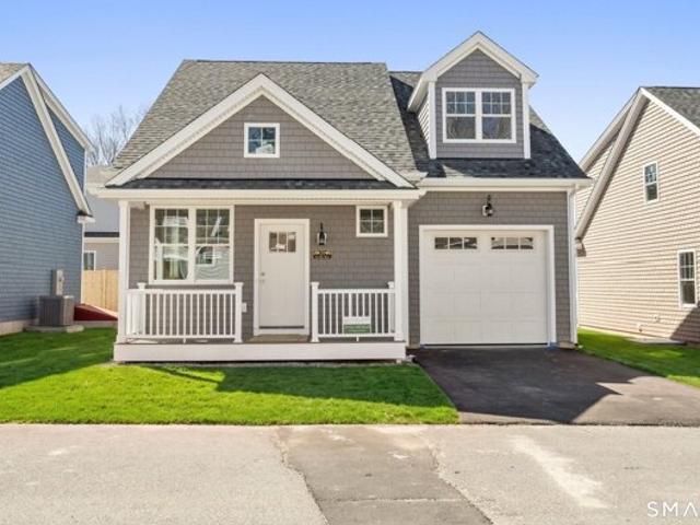 Condo for sale in Waterford, Connecticut