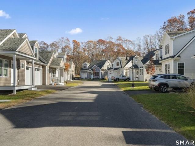 House for sale in Oswegatchie, Waterford