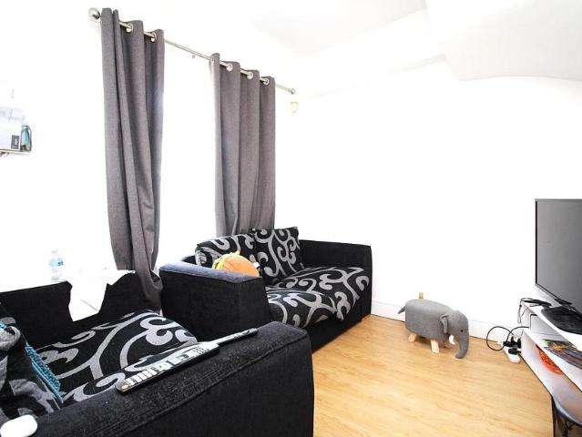 House for rent in Longport, The Bridge