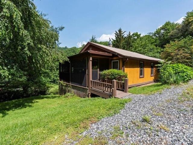 House for sale in Mars Hill