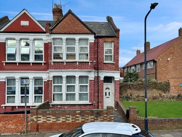 Room for rent in Dollis Hill, Greater London