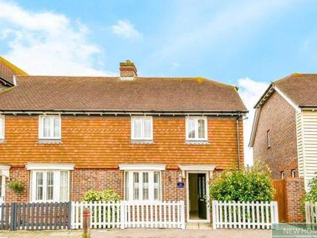 House for sale in Oad Street, Kent
