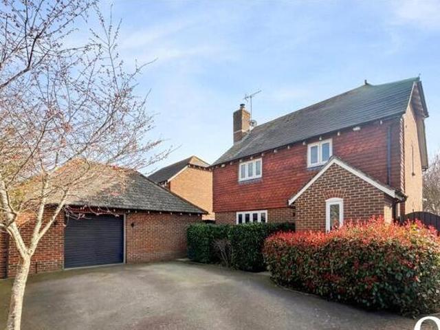 House for sale in Oad Street, Kent