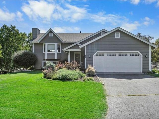 House for sale in Lakeville, Minnesota