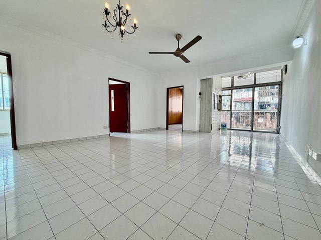 Apartment for sale in Country Heights Damansara, Kuala Lumpur