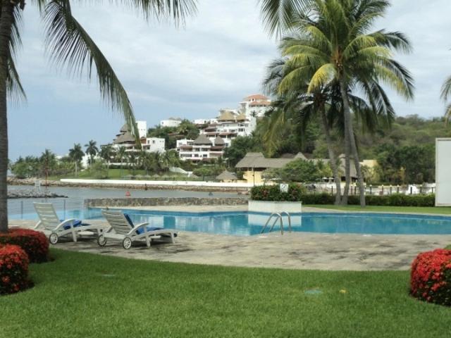 Ixtapa, Villa Aterrazada De 4 Recamaras En La Marina A 31 Ixtapa, Villa Aterrazada De 4 Recamaras En La Marina A 31