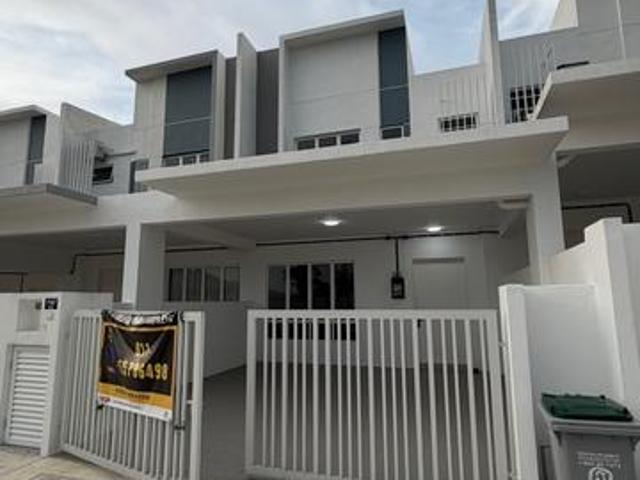 Terraced House for sale in Sendayan Village, Negeri Sembilan