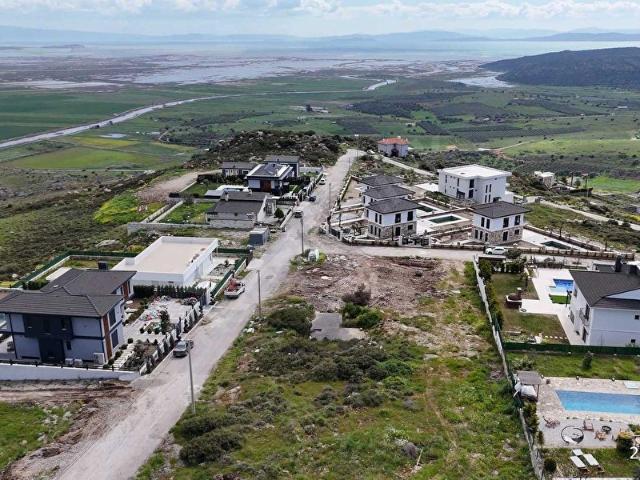 Foça, İzmir içerisinde satılık Arsa