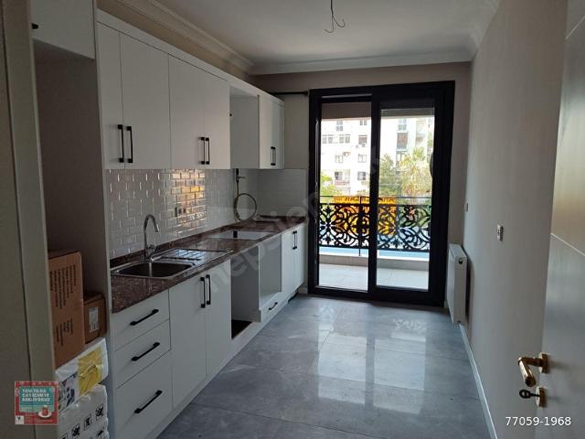 Karşiyaka, İzmir içerisinde satılık mülk