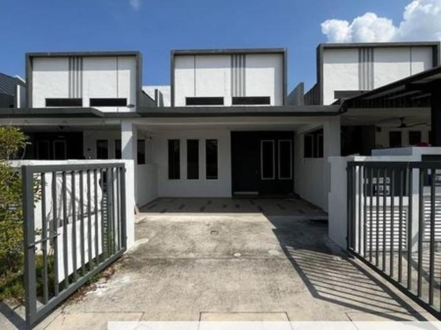 House for sale in Tanjong Sepat, Selangor