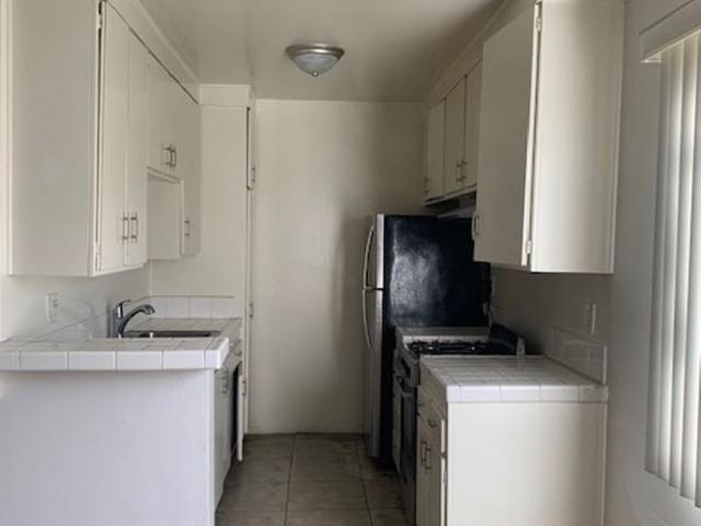 Apartment for rent in Canoga Park, California