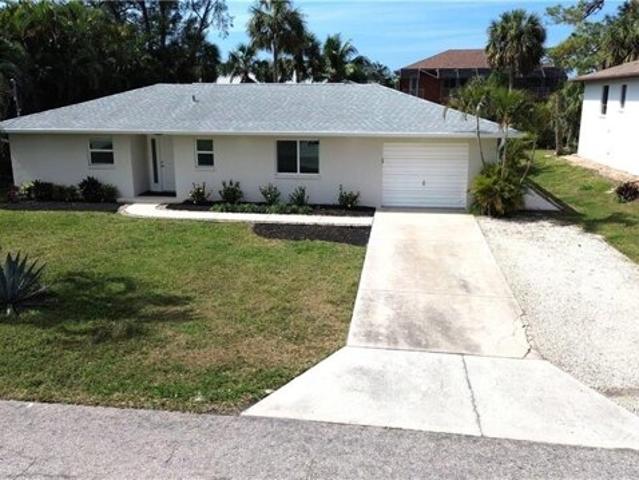 House for sale in Bonita Springs