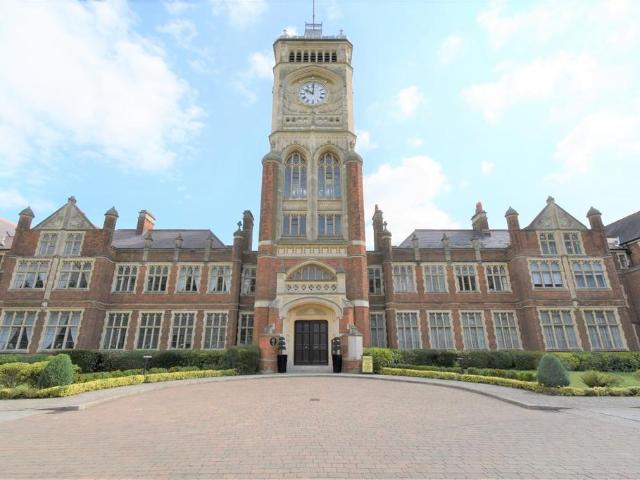 Apartment for rent in Connaught Park, Bushey