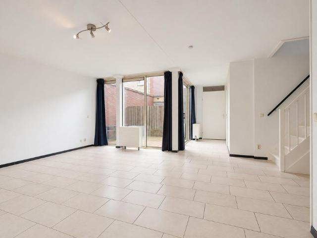 Woning te huur in Literatuurwijk, Almere-haven