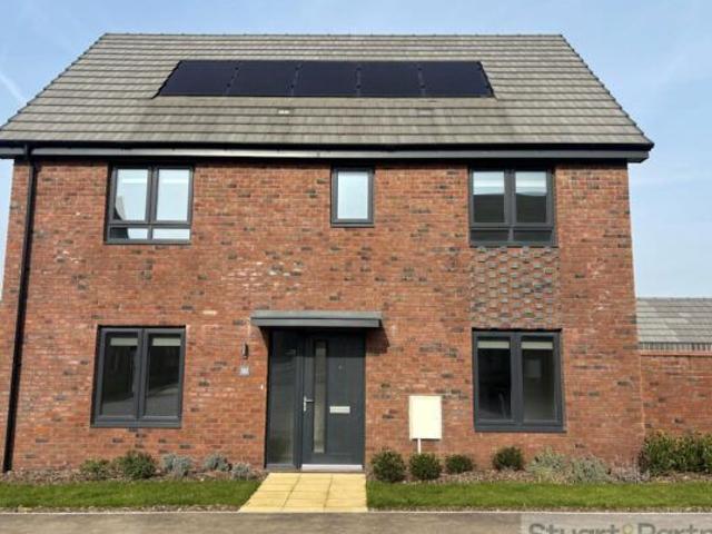 House for rent in Perryfields, West Sussex