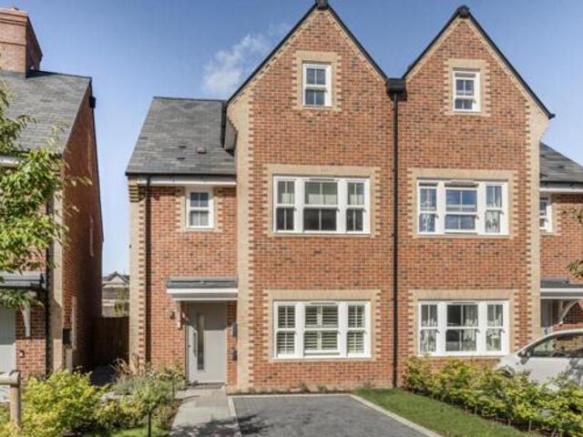 House for sale in The Slade, Oxfordshire