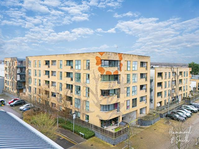 Apartment for rent in Highams Park, Greater London
