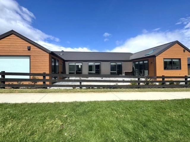 Apartment for rent in Hanleys Farm, Jacks Point