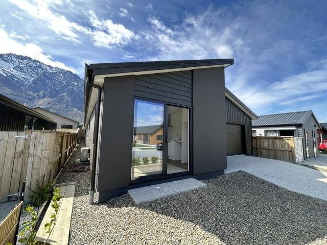 House for rent in Otakou