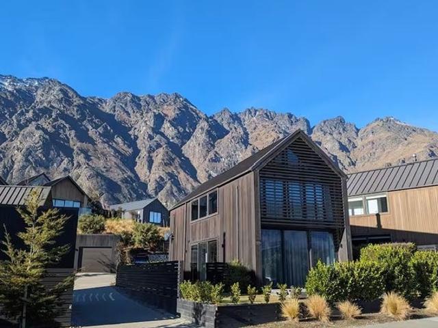 House for rent in Otakou