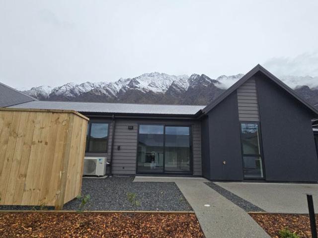 House for rent in Otakou