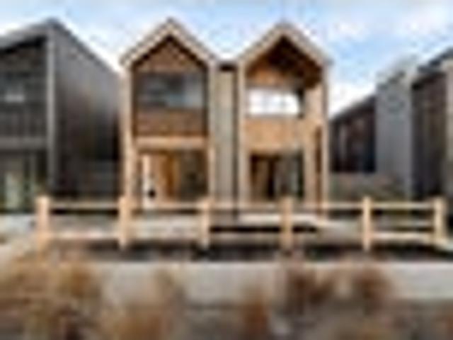 Townhouse for rent in Otakou