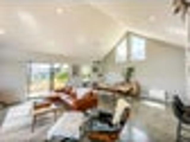 House for rent in Otakou