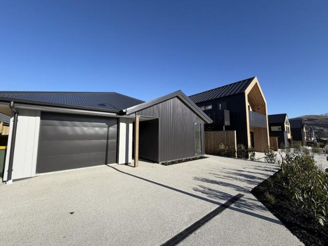 House for rent in Otakou