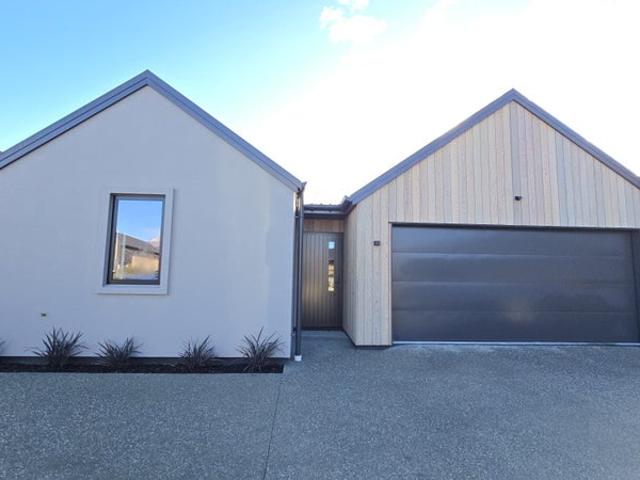 House for rent in Otakou