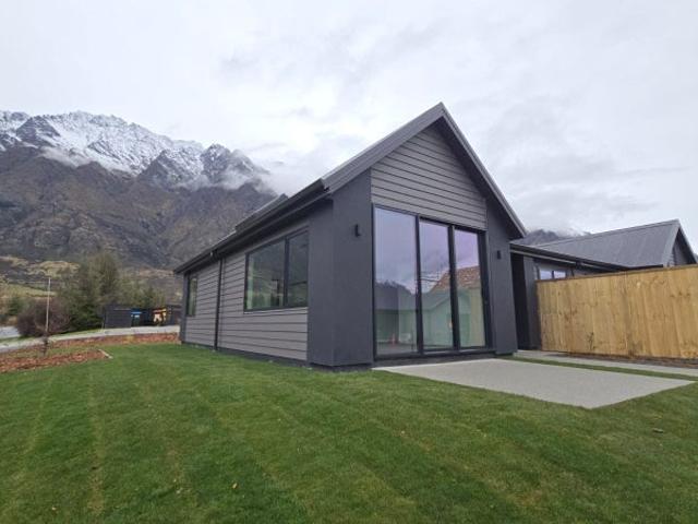 House for rent in Otakou