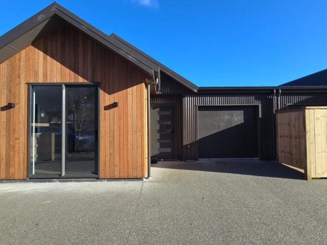 House for rent in Otakou