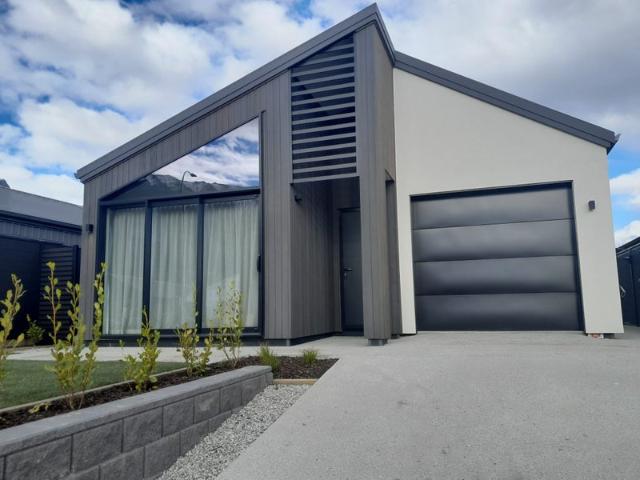 House for rent in Otakou