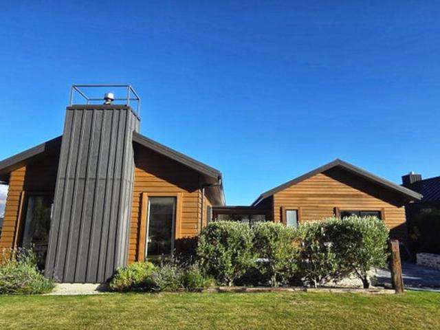 House for rent in Otakou