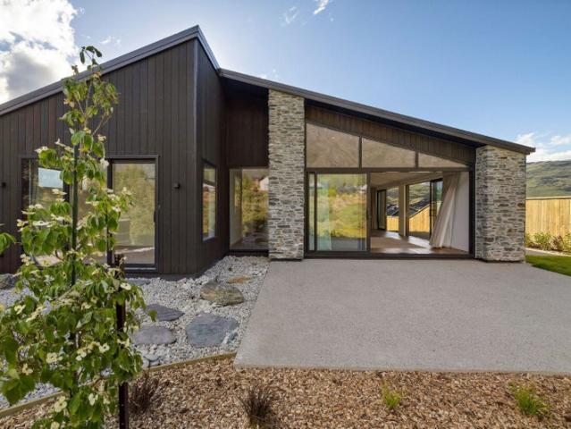 House for rent in Otakou