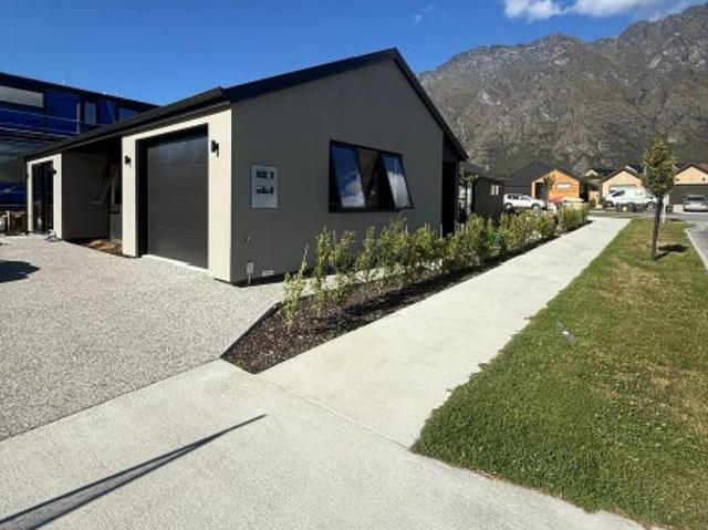 House for rent in Otakou