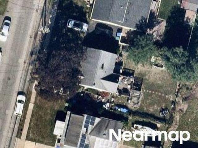 House for sale in Edison, New Jersey