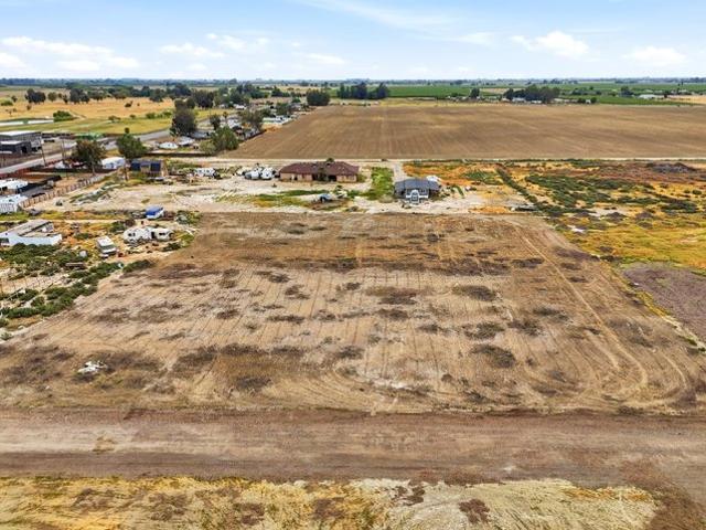 Land for sale in Lemoore, California
