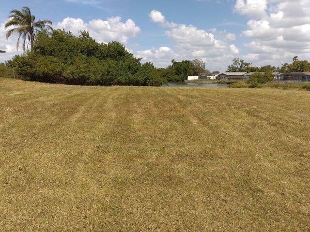 Land for sale in Holiday Land for sale in Holiday