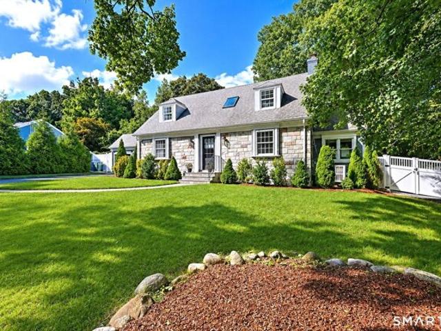 House for sale in Hamden, Connecticut