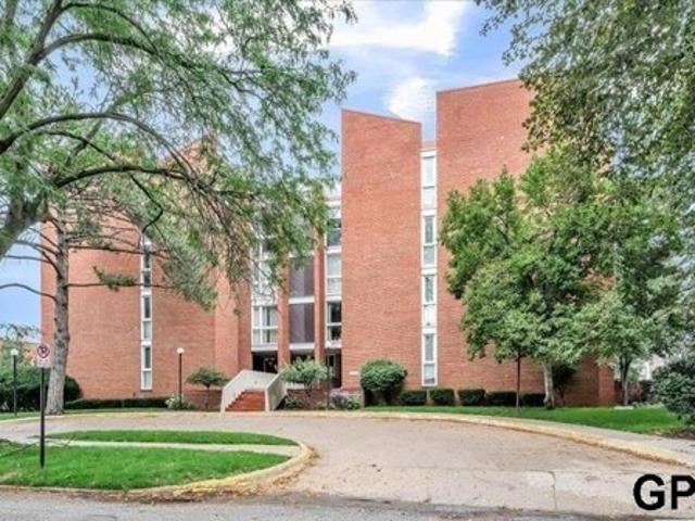 Condo for sale in Omaha