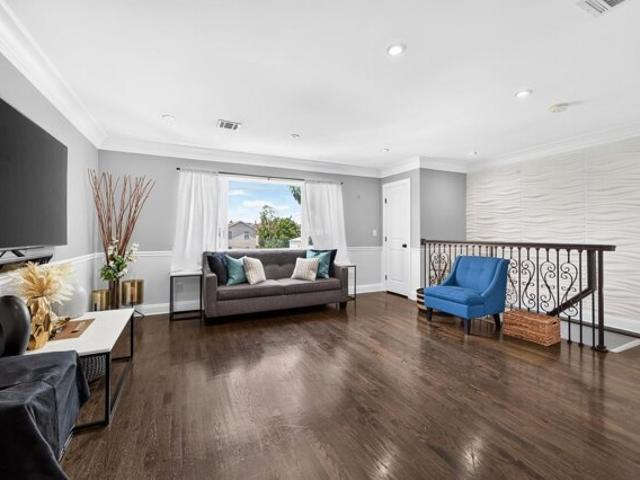 House for sale in Hudson, New Jersey