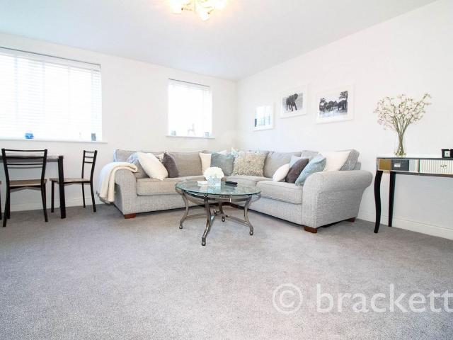 Apartment for rent in St James, Sandown Park
