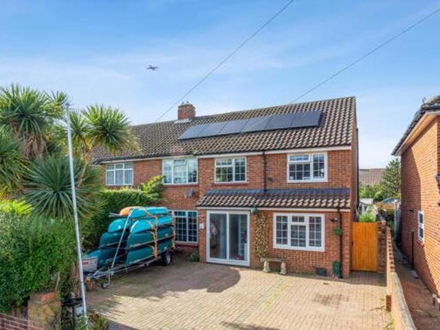 House for sale in Lambourn, West Berkshire