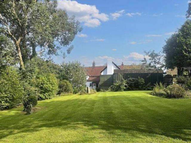 House for sale in Weir Quay, Devon