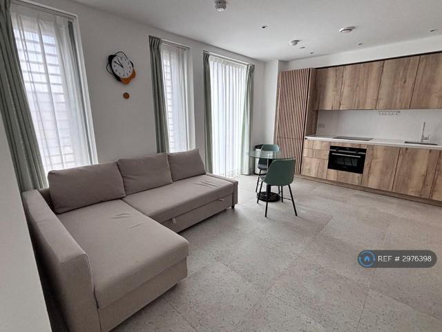 Apartment for rent in Whitechapel, Greater London