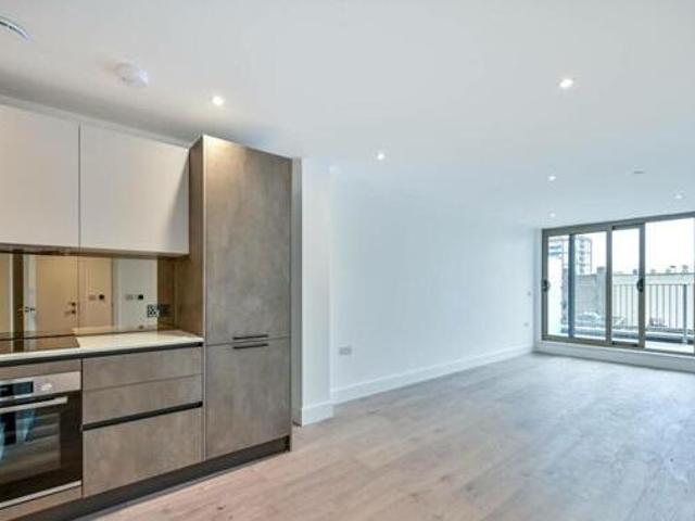 House for sale in New Malden, Greater London